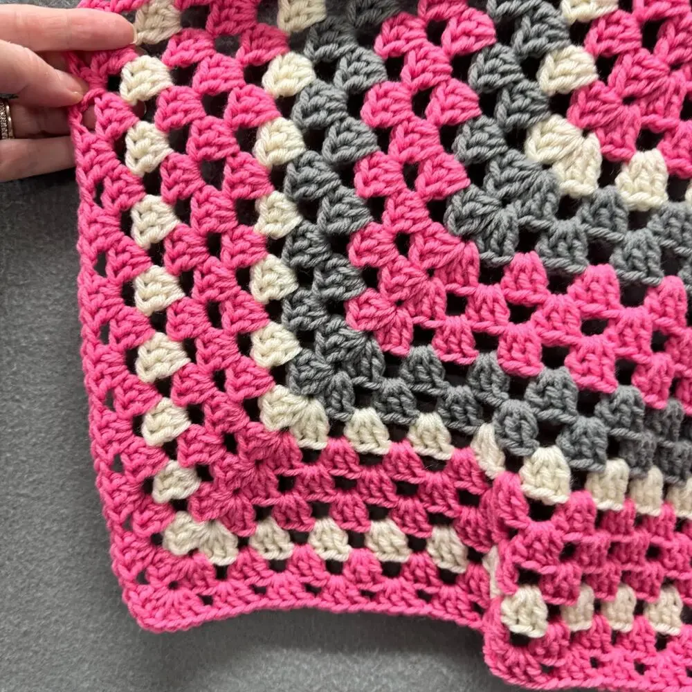 UNISEX Baby Blanket Handmade Classic‎ Retro Look Afghan NWOT STYLE #830